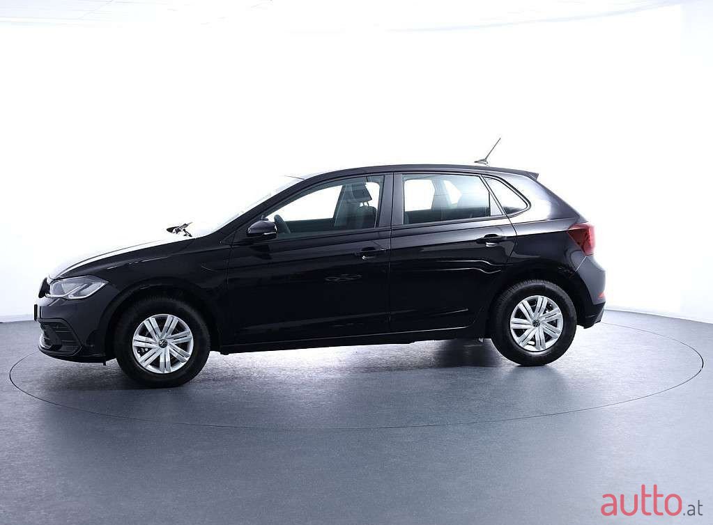 2023' Volkswagen Polo photo #2
