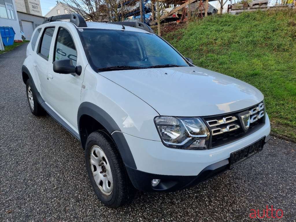 2015' Dacia Duster photo #1