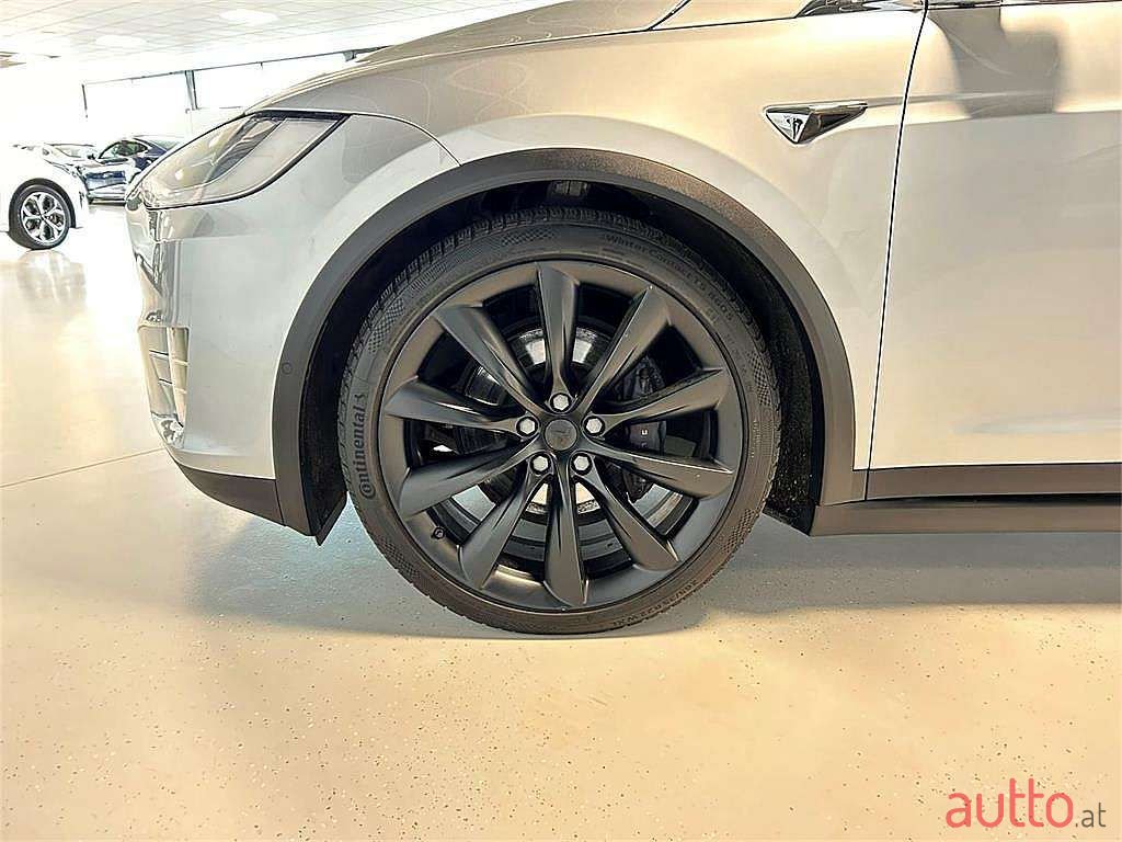 2017' Tesla Model X photo #6