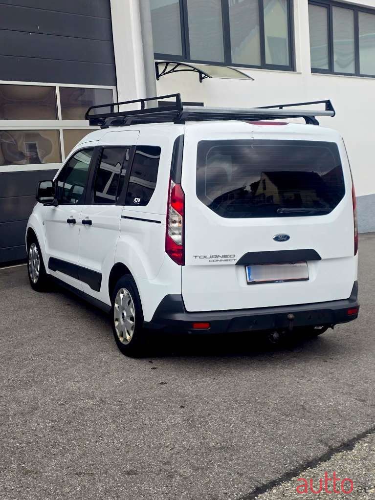 2017' Ford Tourneo photo #6