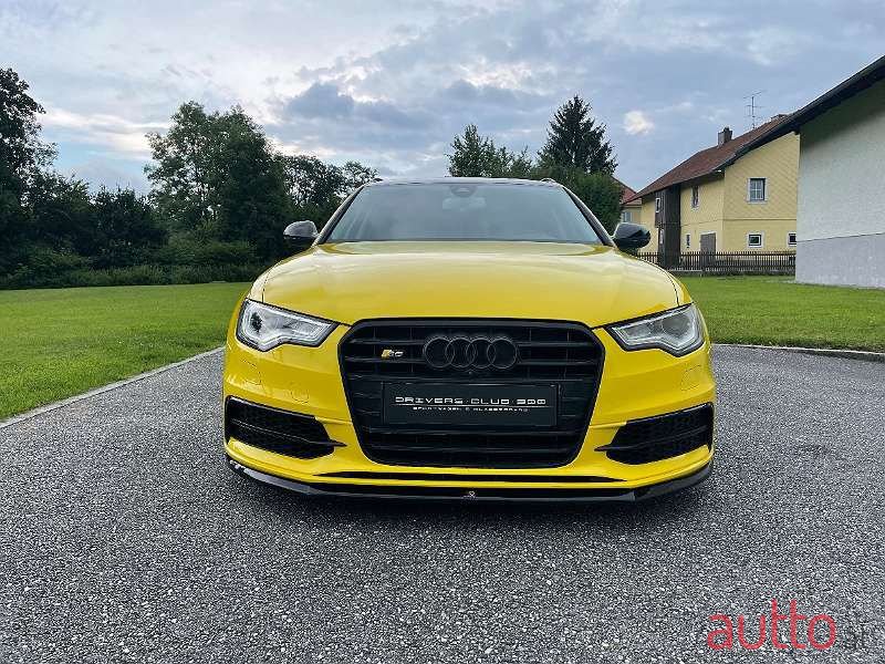 2012' Audi A6 photo #1