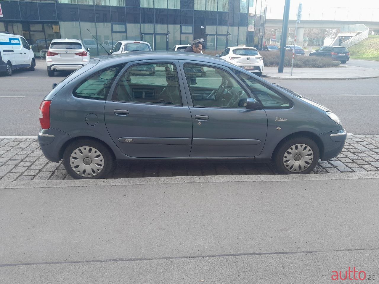 2005' Citroen Xsara Picasso photo #3