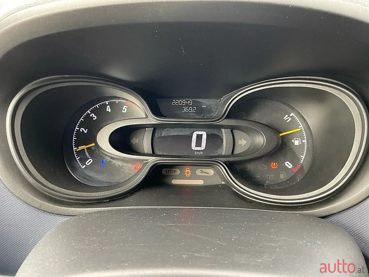 2017' Opel Vivaro photo #5