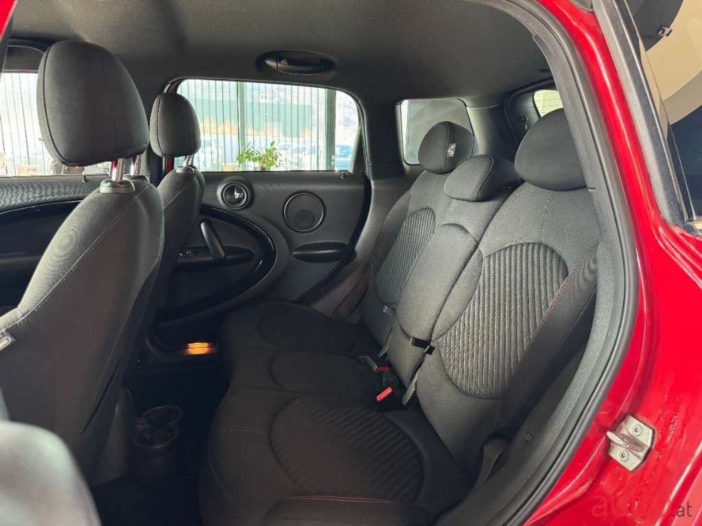 2017' MINI Countryman photo #6