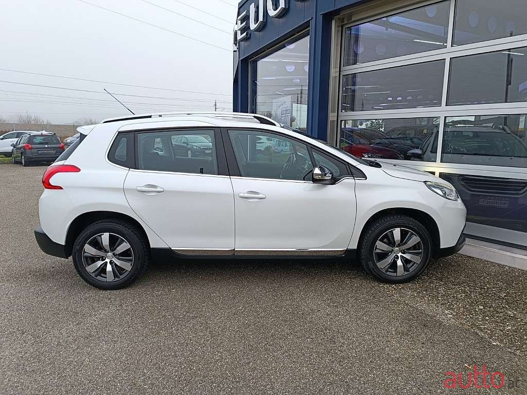 2013' Peugeot 2008 photo #5