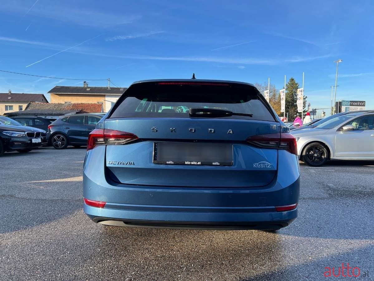 2020' Skoda Octavia photo #4