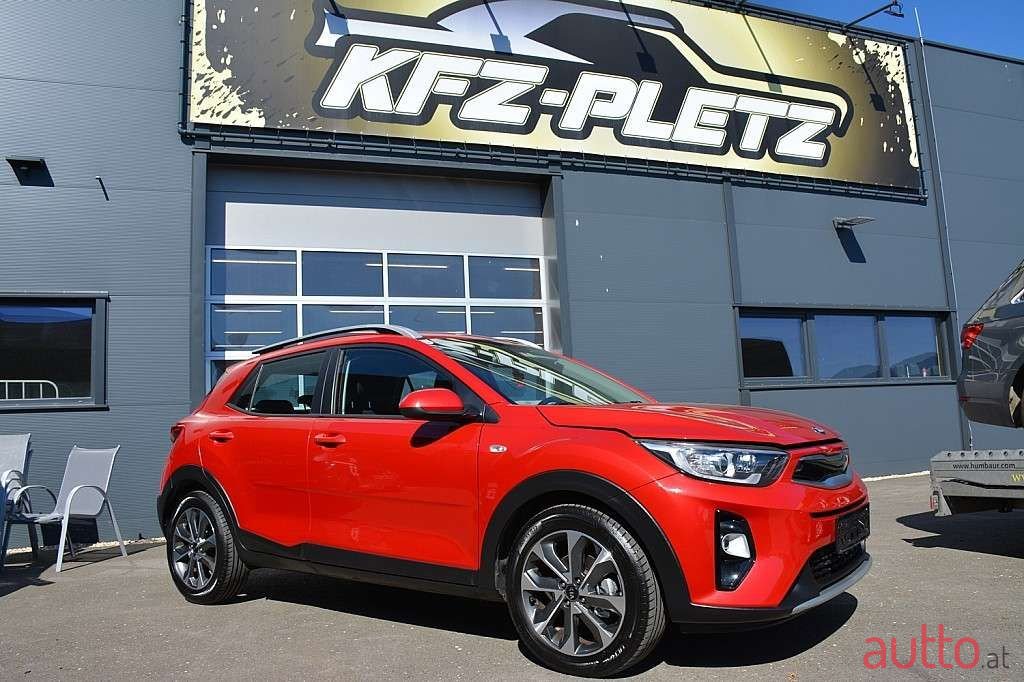 2017' Kia Stonic photo #1