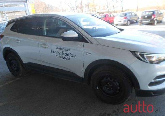 2018' Opel Grandland X photo #1