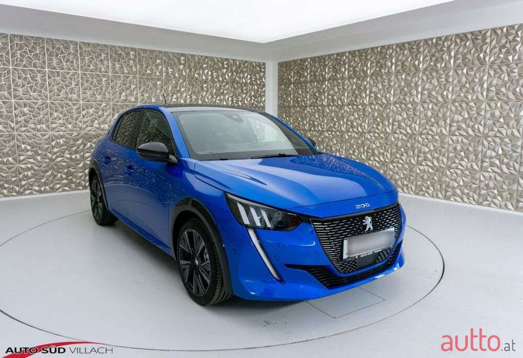 2023' Peugeot 208 photo #3