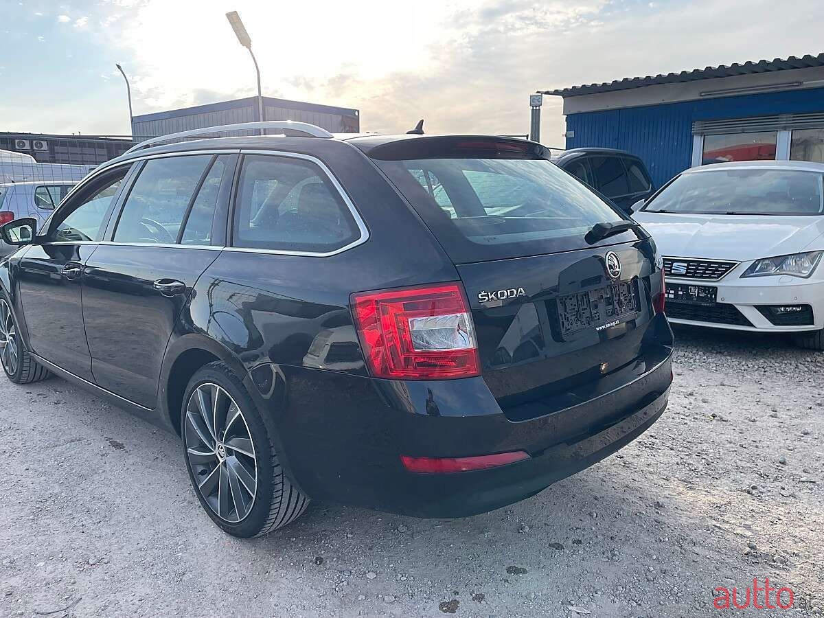 2015' Skoda Octavia photo #5