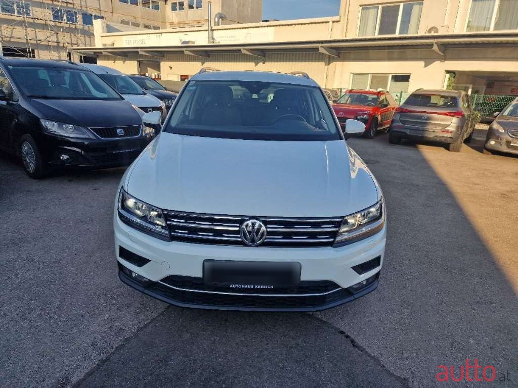 2018' Volkswagen Tiguan photo #1
