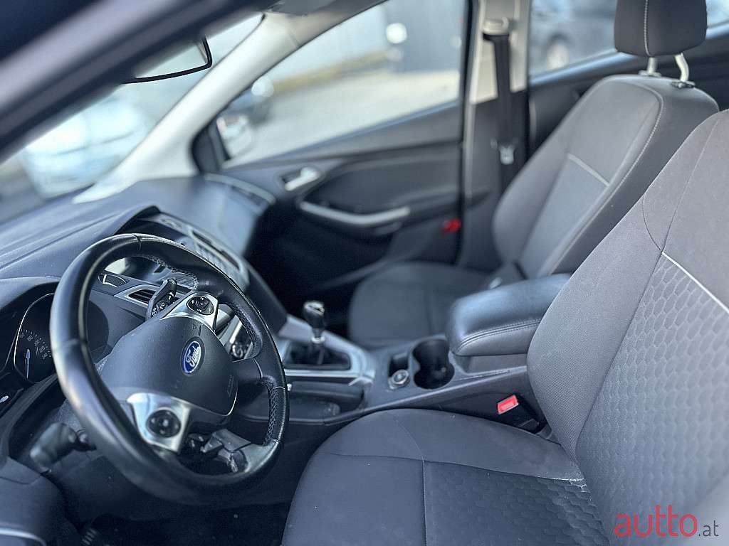 2014' Ford Focus photo #6