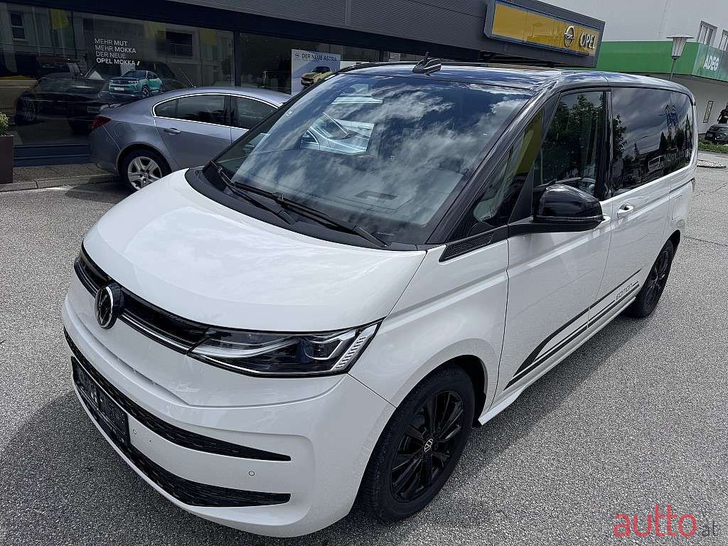 2024' Volkswagen Multivan photo #1