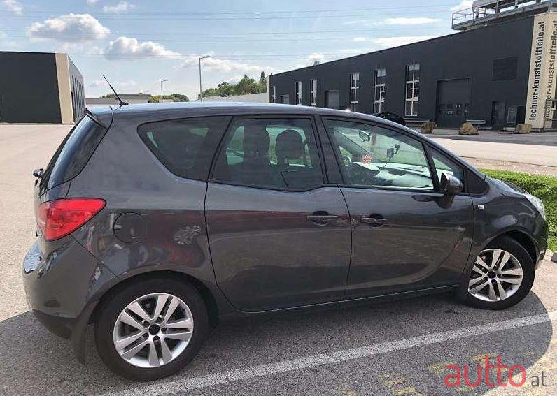2010' Opel Meriva photo #1