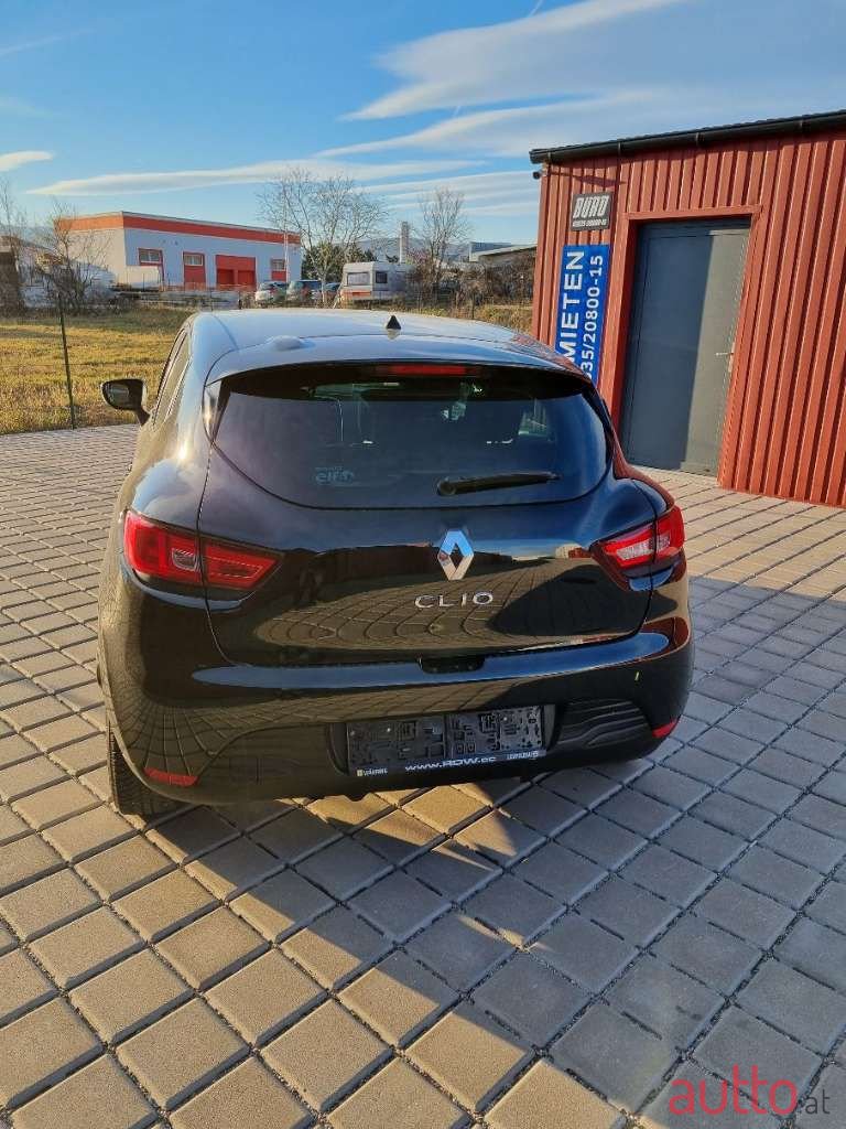 2014' Renault Clio photo #3