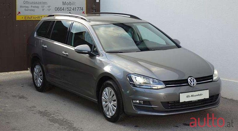 2016' Volkswagen Golf photo #1