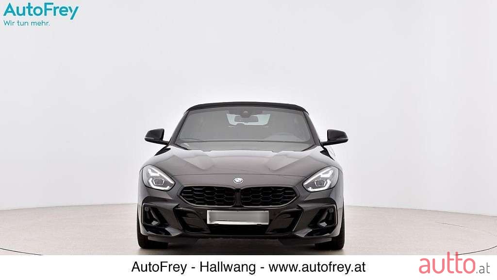 2023' BMW Z4 photo #2
