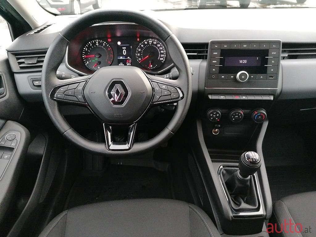 2021' Renault Clio photo #5