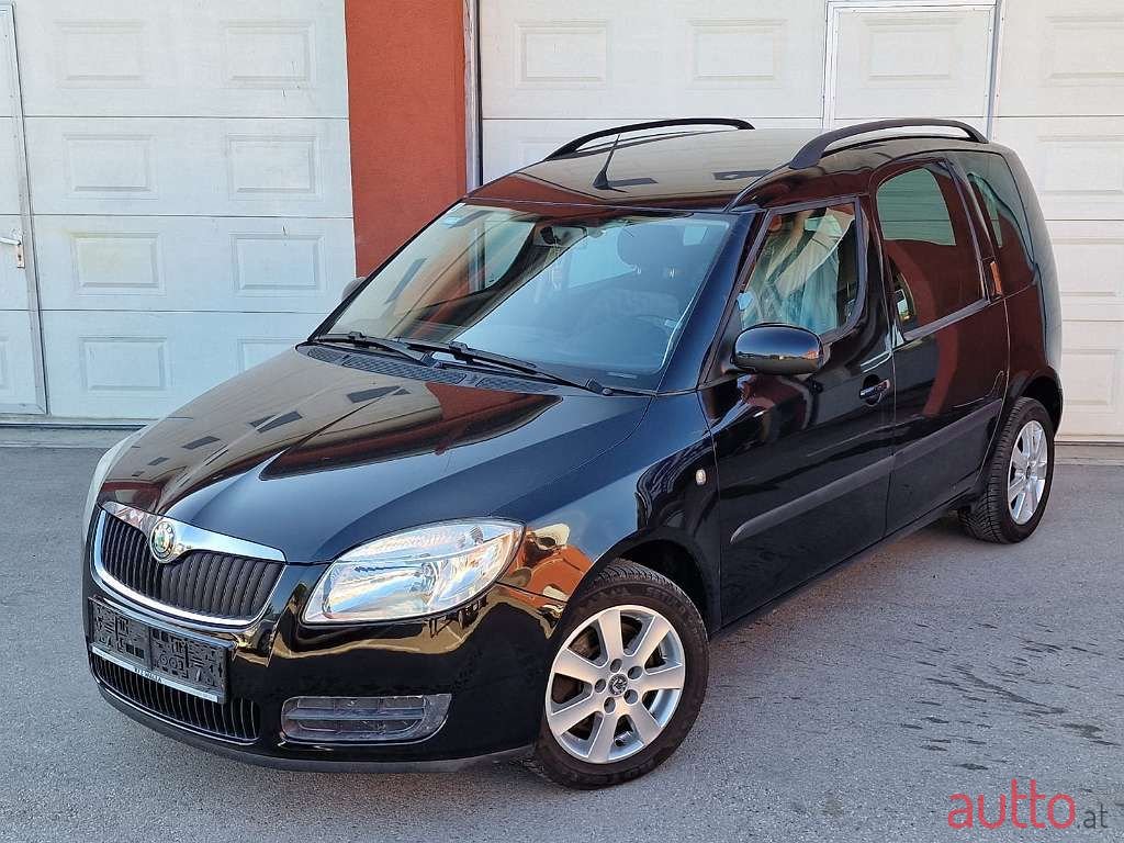 2008' Skoda Roomster photo #1