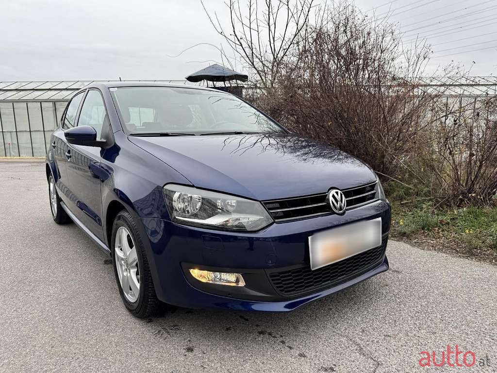 2012' Volkswagen Polo photo #1