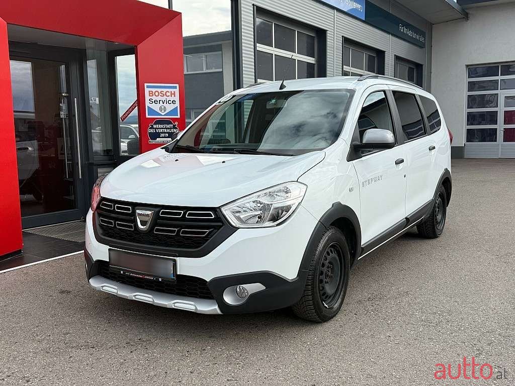 2018' Dacia Lodgy photo #1