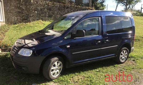 2009' Volkswagen Caddy photo #1