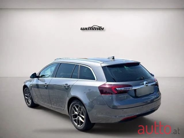 2016' Opel Insignia photo #3
