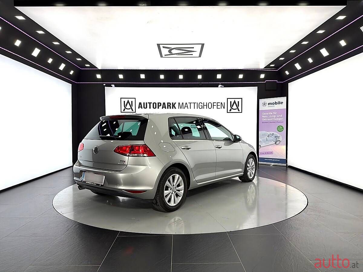 2016' Volkswagen Golf photo #4