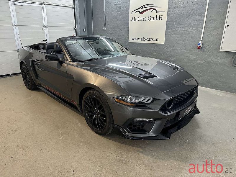 2019' Ford Mustang photo #1