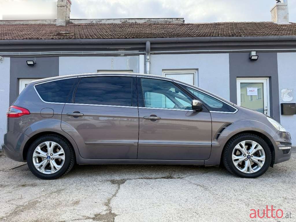 2014' Ford S-Max photo #2
