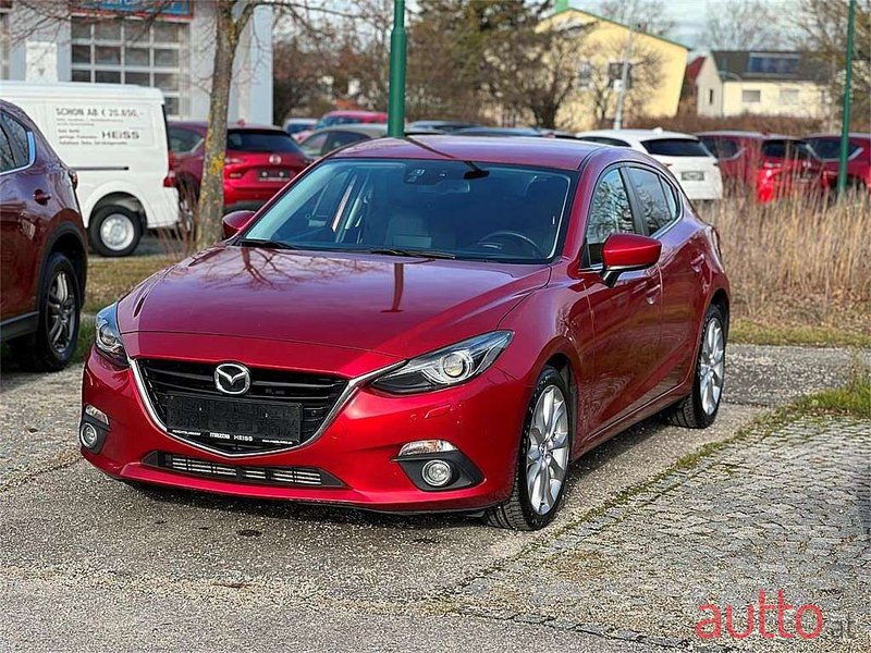 2016' Mazda Mazda3 photo #1
