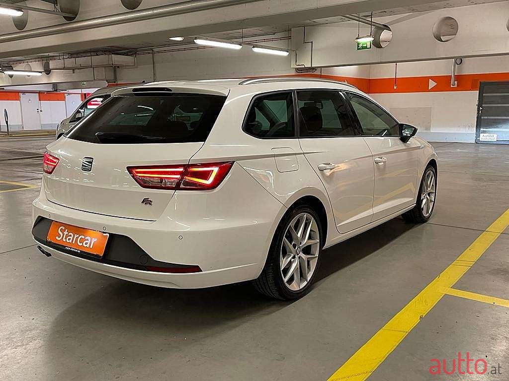 2014' SEAT Leon photo #4