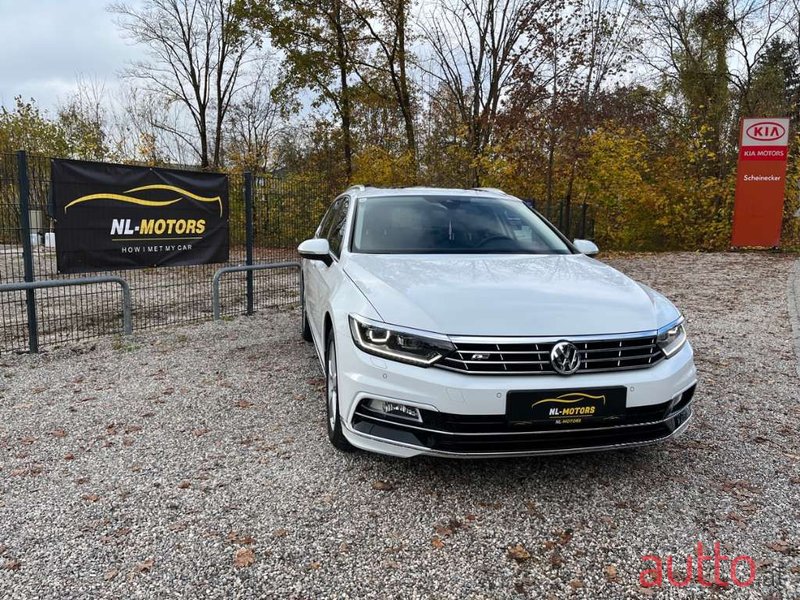 2016' Volkswagen Passat photo #1