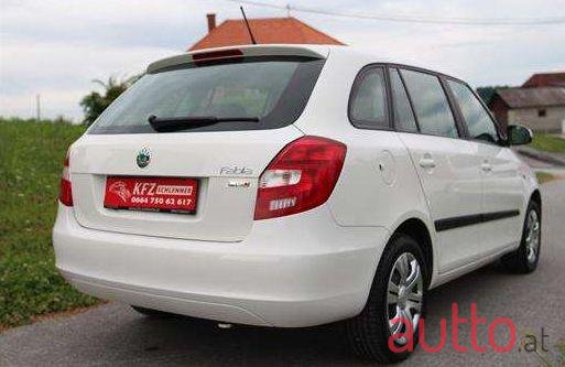 2012' Skoda Fabia photo #4