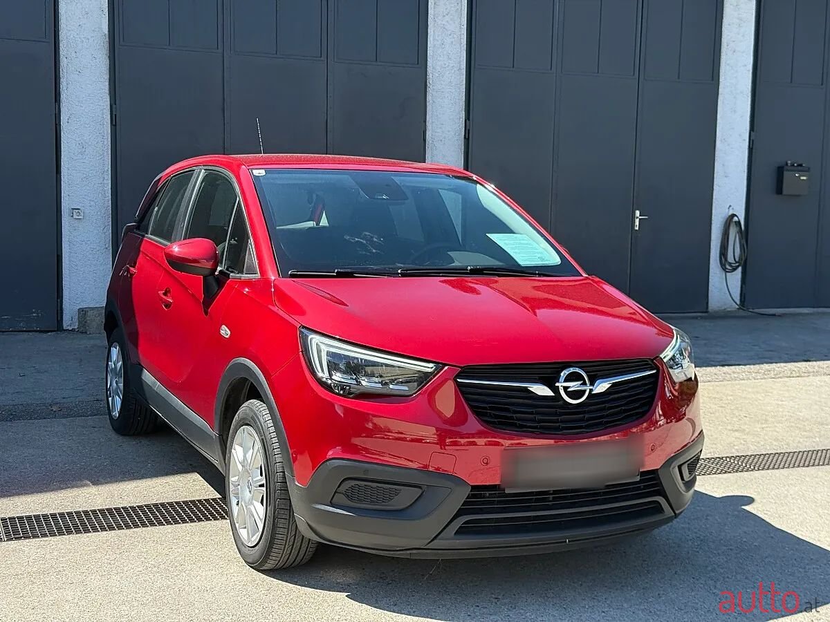 2020' Opel Crossland X photo #1