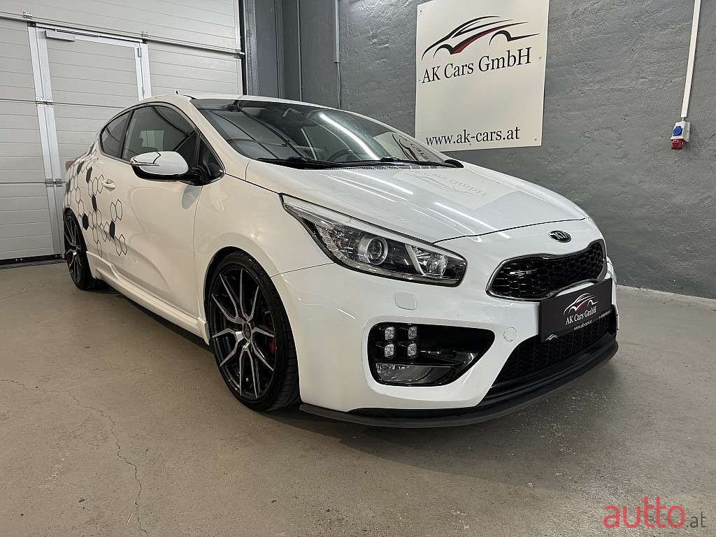 2013' Kia Proceed photo #1