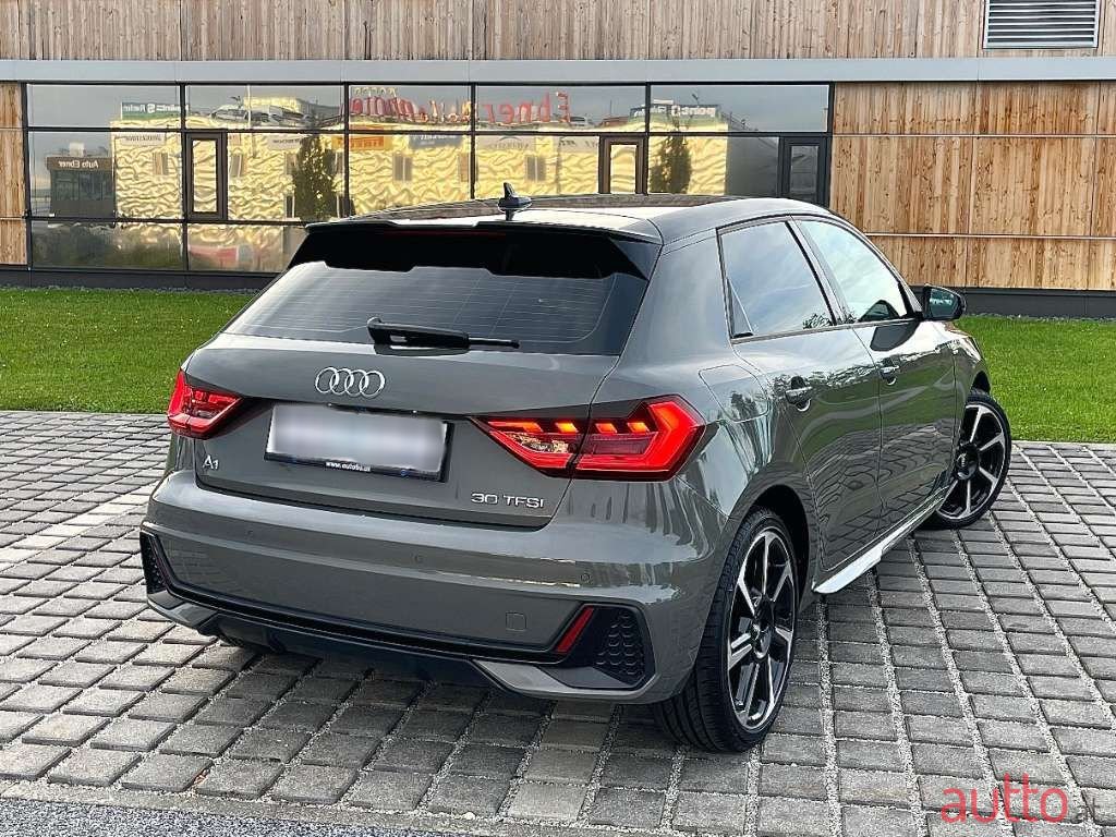 2018' Audi A1 photo #6