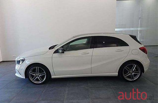 2016' Mercedes-Benz A-Klasse photo #1