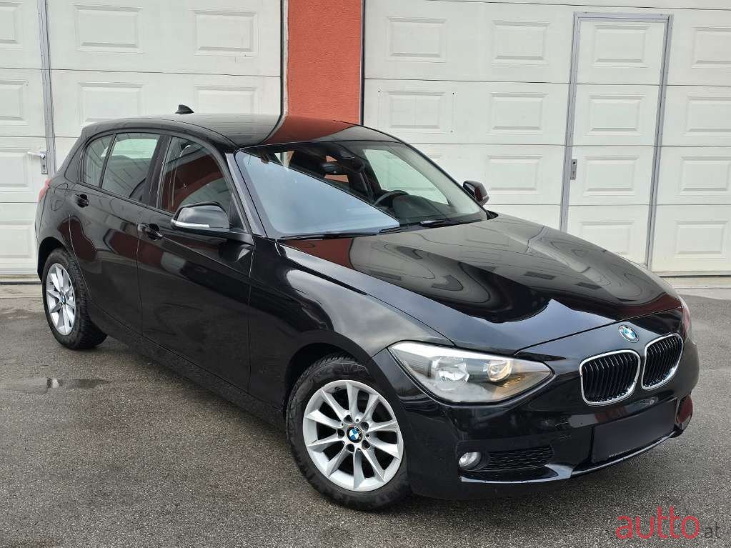 2011' BMW 1Er-Reihe photo #2