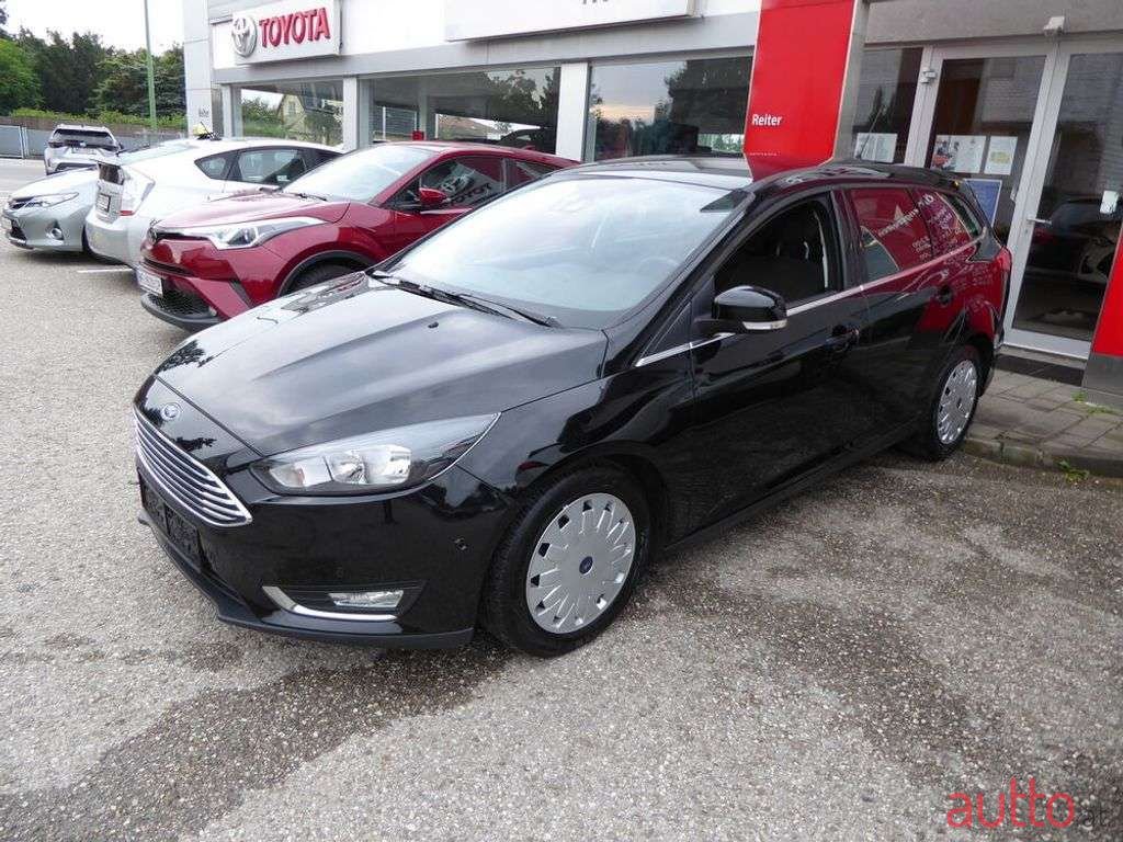 2016' Ford Focus photo #2
