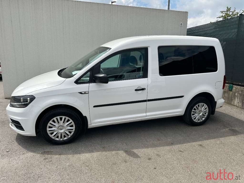 2016' Volkswagen Caddy photo #4