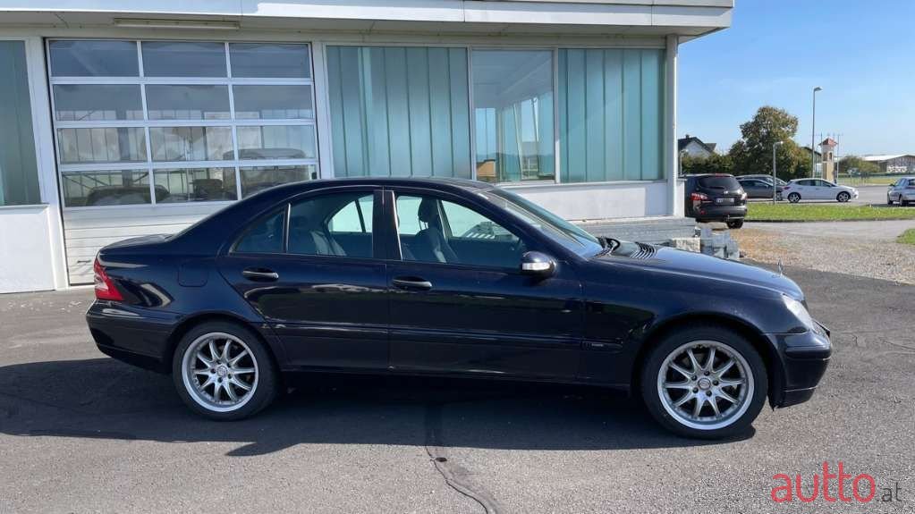 2001' Mercedes-Benz C-Klasse photo #2