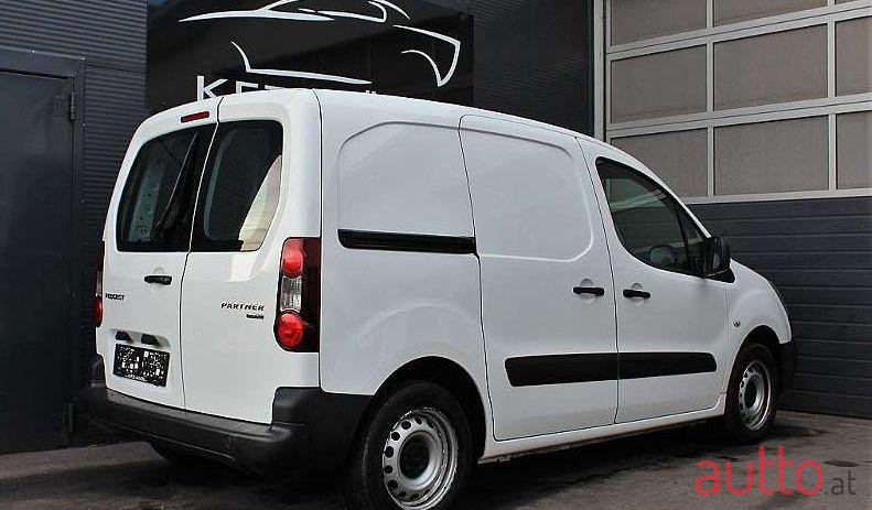 2017' Peugeot Partner photo #1