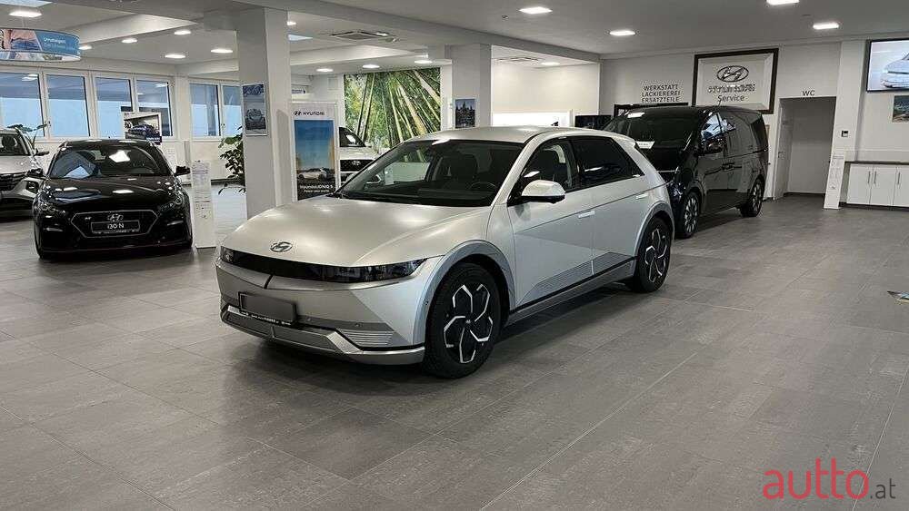 2021' Hyundai Ioniq 5 photo #2