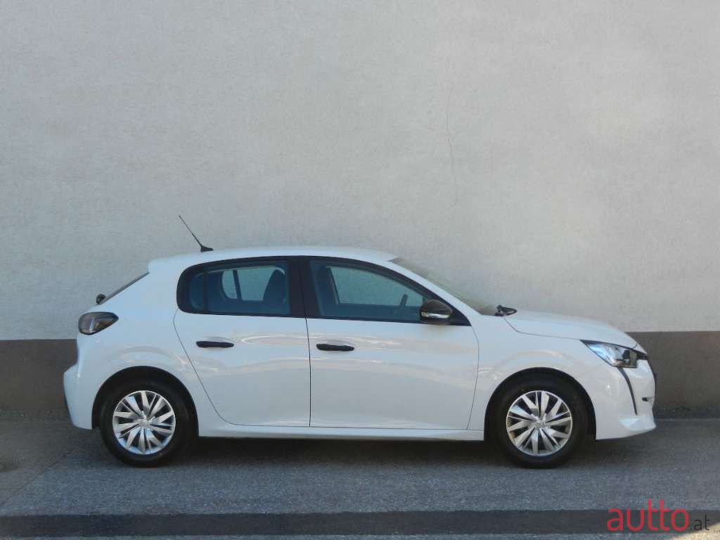 2021' Peugeot 208 photo #6