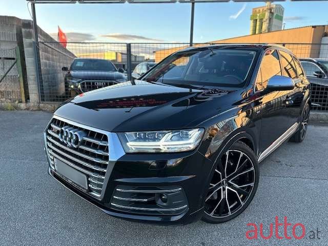 2018' Audi Q7 photo #5