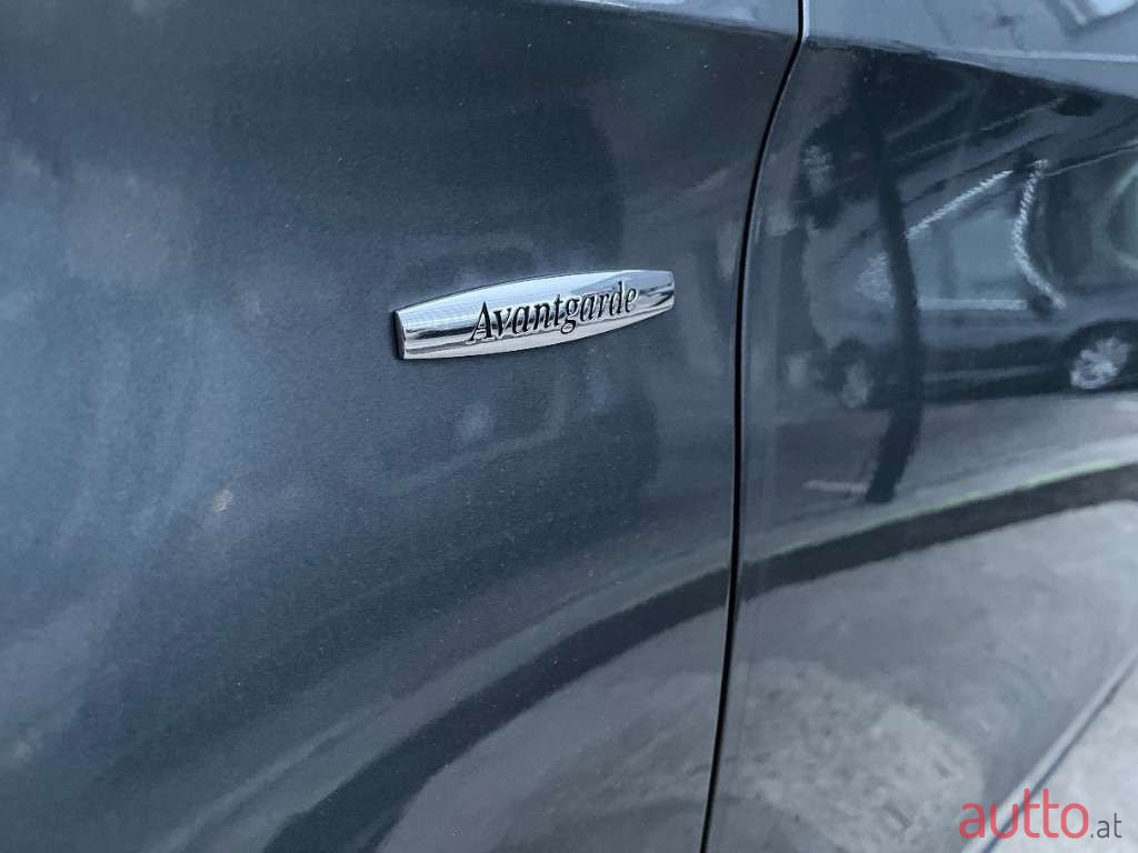 2017' Mercedes-Benz V-Klasse photo #4