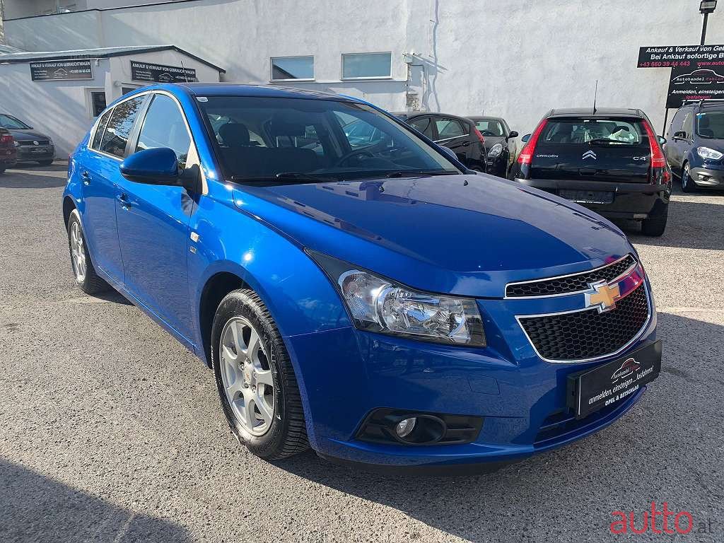 2012' Chevrolet Cruze photo #5