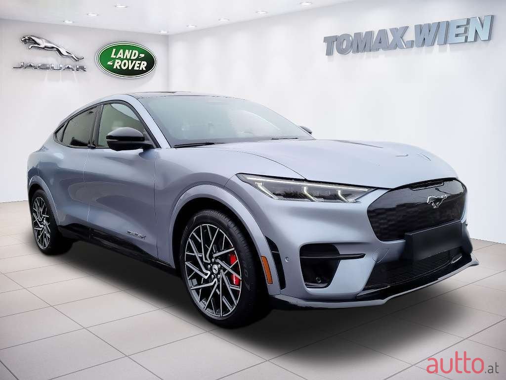 2022' Ford Mustang Mach-E photo #3