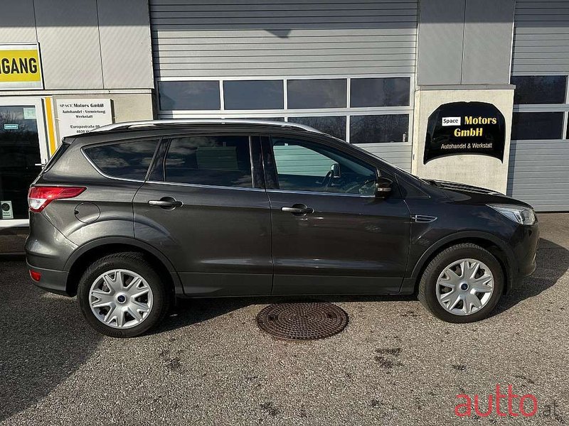 2016' Ford Kuga photo #3